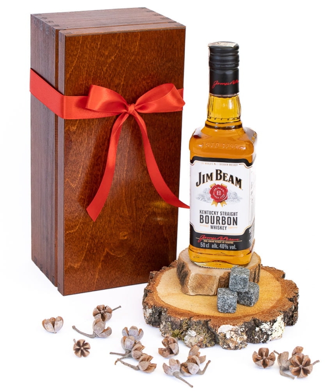 whisky w drewnianej skrzynce Jim Beam