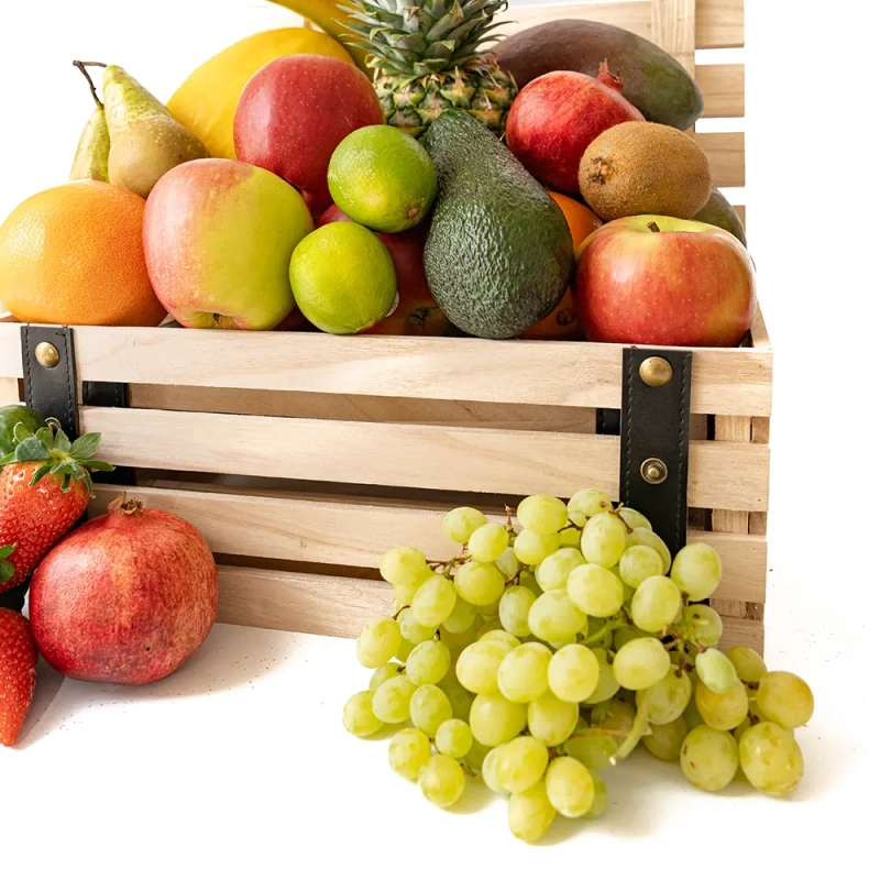 skrzynka z owocami na prezent