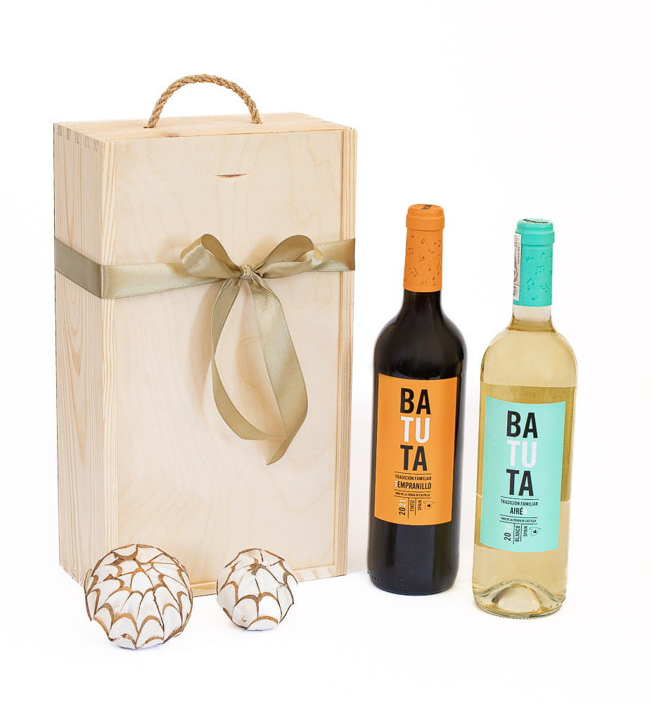 wino zapakowane na prezent - Batuta