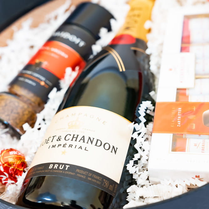 szampan Moet Chandon na prezent